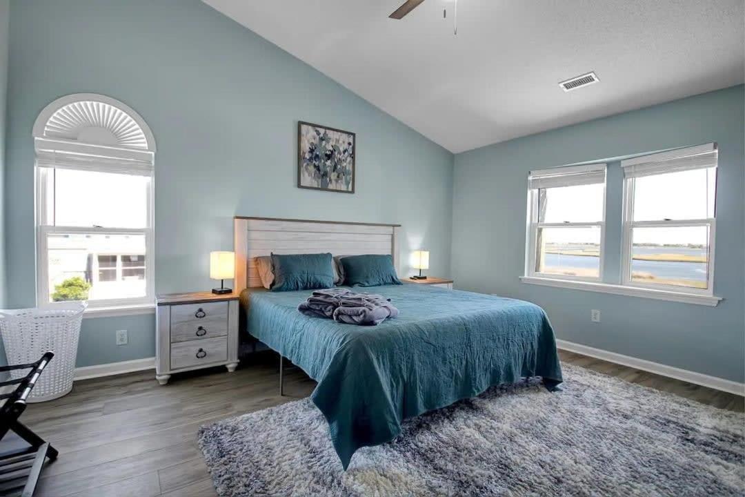 Surf City Serene Waterfront Vacation Home Εξωτερικό φωτογραφία