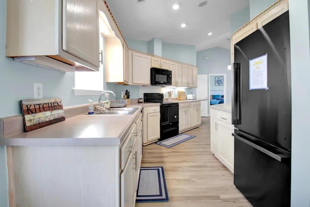 Surf City Serene Waterfront Vacation Home Εξωτερικό φωτογραφία